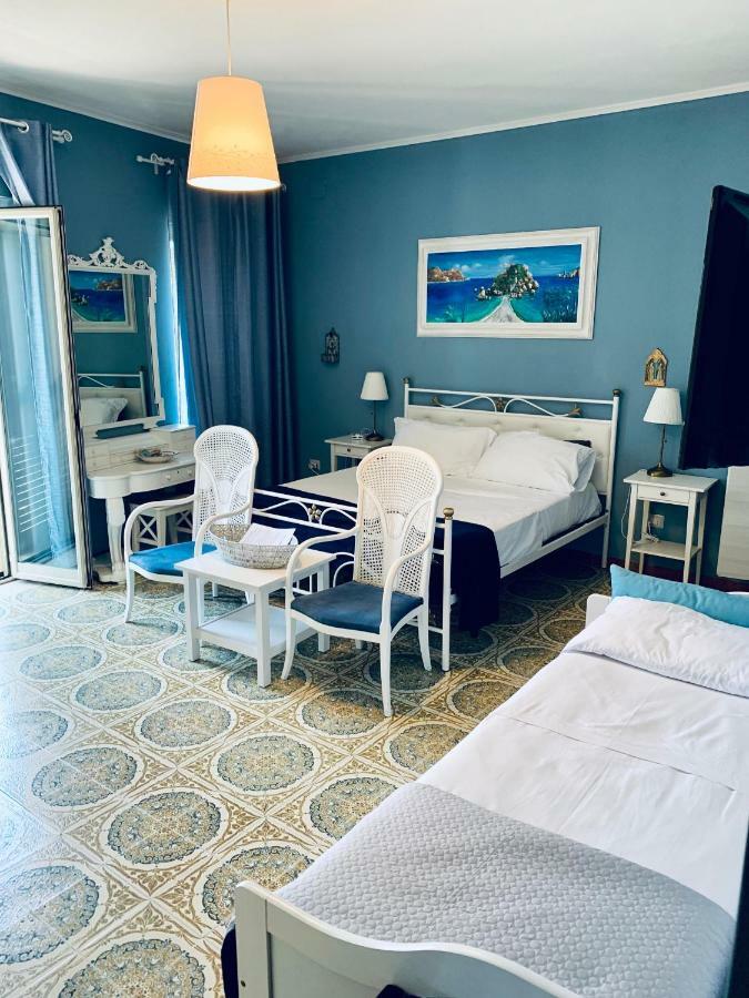 B&B A Due Passi Dal Mare Taormina Exterior foto
